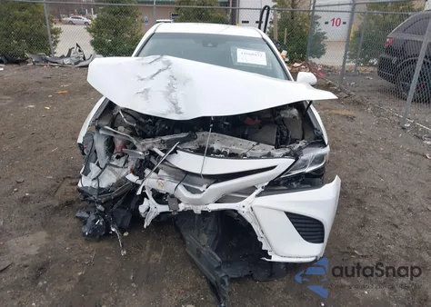 2020 Toyota Camry Se z USA, uszkodzony, nr VIN 4T1G11AK1LU345466